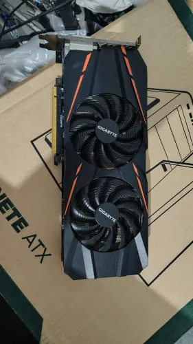 Vendo Placa de Vídeo da Gigabyte 1060 6GB