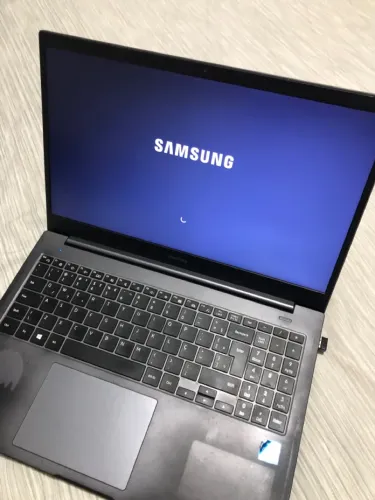 Notebook Samsung Book - i5 11ª - SsdNVME - Placa de vídeo-1Tb TROCO por Superior 