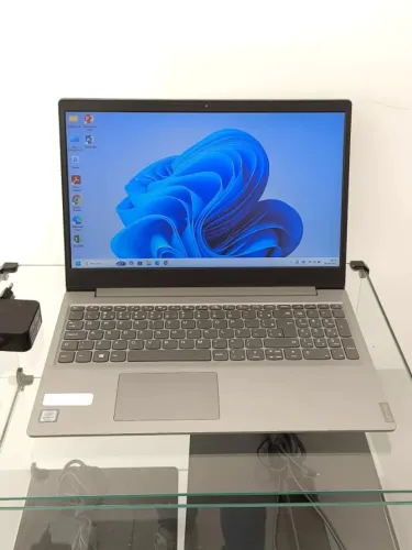 Notebook Lenovo Ideapad S145 | i3-8130U | 4GB | 256GB SSD | HD 620 | 15.6"