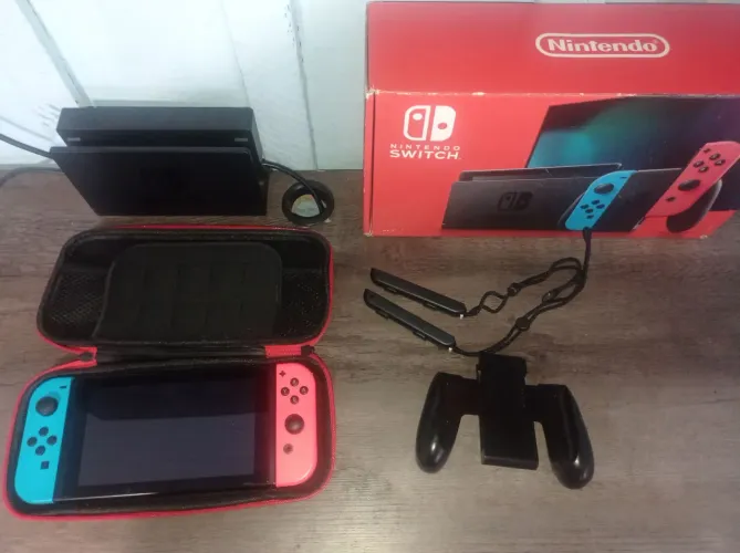 Nintendo Switch V2 - DESBLOQUEADO!!!