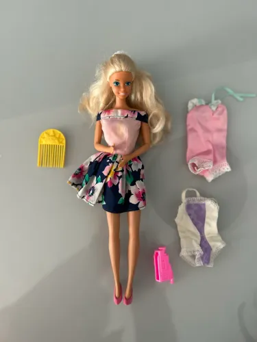 BONECA BARBIE