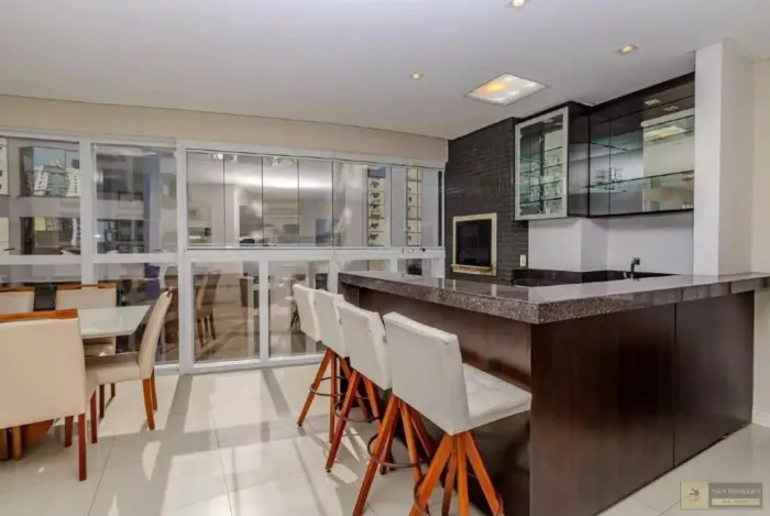 Locação Apartamento 3 Suítes Mobiliado com 3 Vagas | 116m²