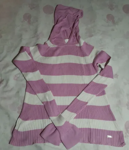blusa de tricô com capuz scene listrada m