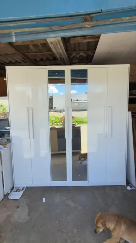 Guarda roupa em MDF