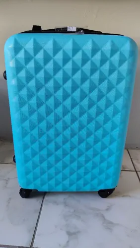 Mala em ABS e com expansor tamanho M! usada somente uma vez! No precinho