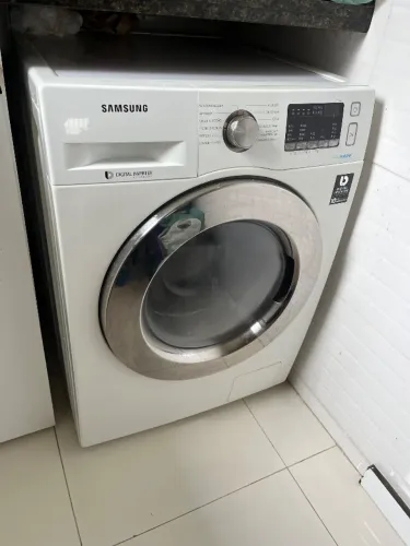 Lava e seca Samsung