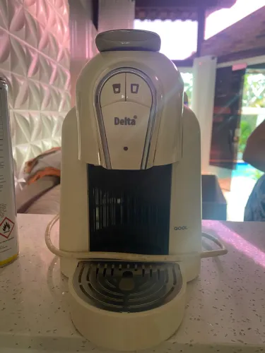 Cafeteira Expresso Automática Qool Delta Q Branca