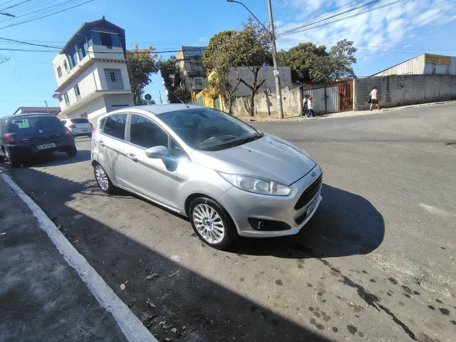 Ford Fiesta Tit./tit.plus 1.6 16V Flex Aut. 2015