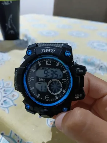Relógio aprova d água