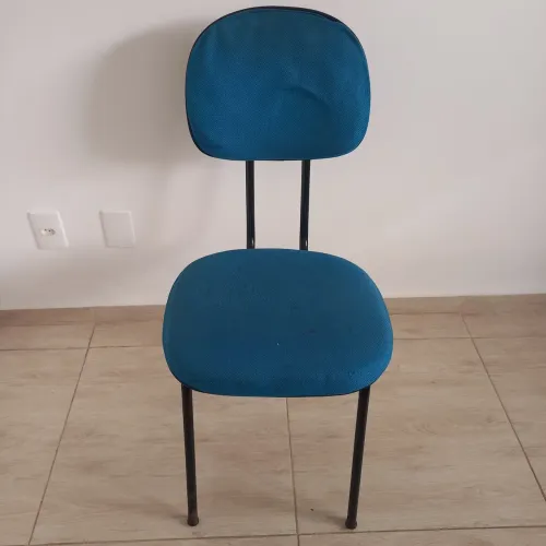 4 cadeiras em otimo estado