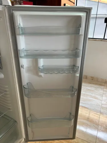 Geladeira 300l