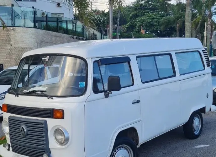 Volkswagen Kombi Standard 1.4 MI Total Flex 8V 2010