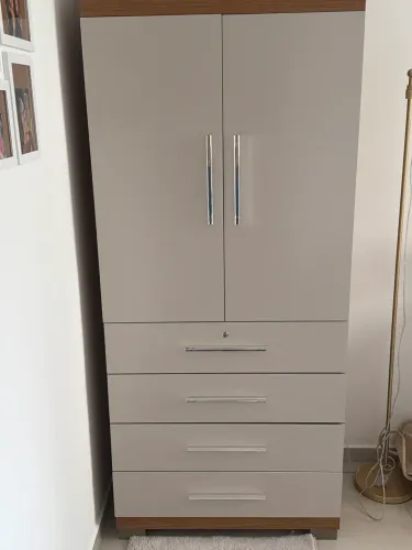 Armário multiuso