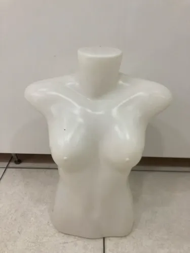 Manequim Busto Plástico Usado