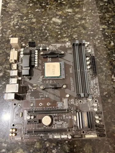 Placa mãe Gigabyte GA-AB350M-DS3H V2