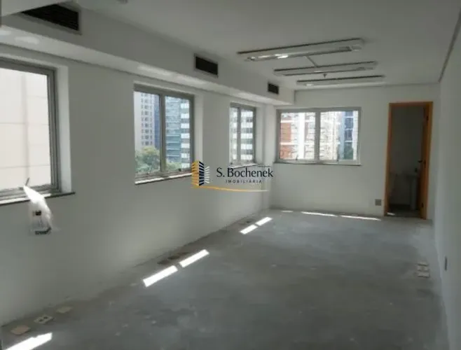 Excelente sala comercial locação Rua Padre João Manuel Cerqueira Cesar