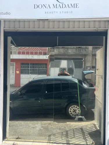 Vendo porta de vidro nova zera com menos de 30 dias de uso !