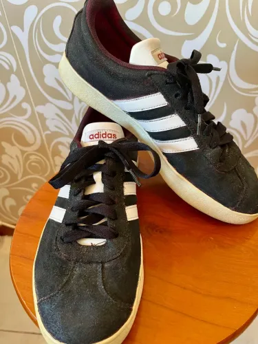 Adidas Court TAM 42