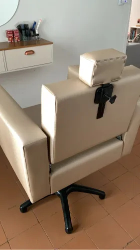 Cadeira hidráulica reclinável nova
