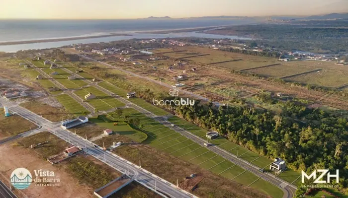Terrenos no loteamento Vista da Barra, em Araquari/SC. Entrada de 10%.