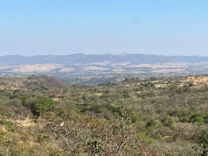 Chácara 1.600m², Vista Panorâmica, Parcelado, Próximo Cachoeira do Éden, Aragoiânia