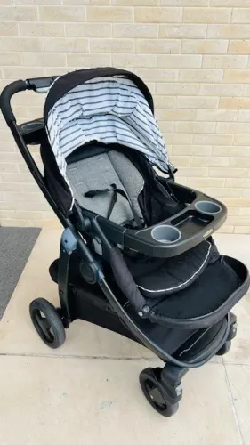 Carrinho de bebê Graco Modes 3 em 1