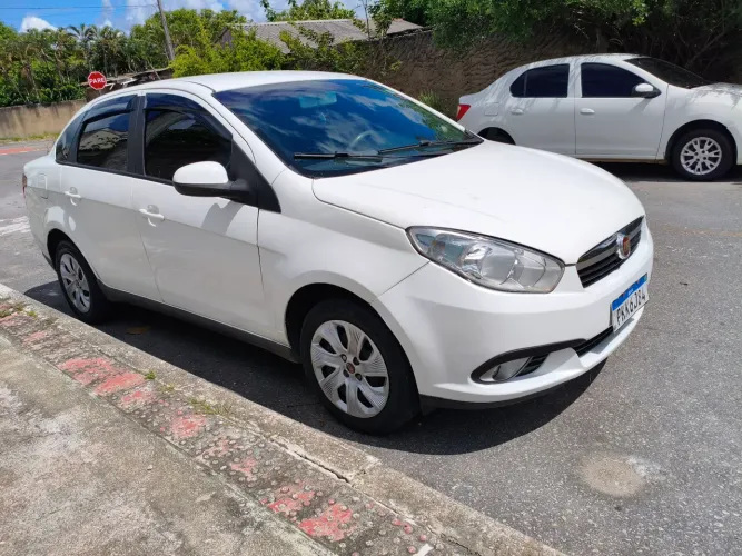 Fiat Grand Siena Attrac. 1.4 EVO F.flex 8V 2017