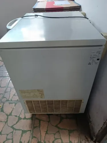 Freezer vertical 