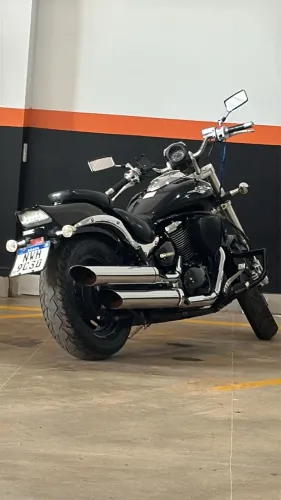 Moto suzuki 800 boulevard