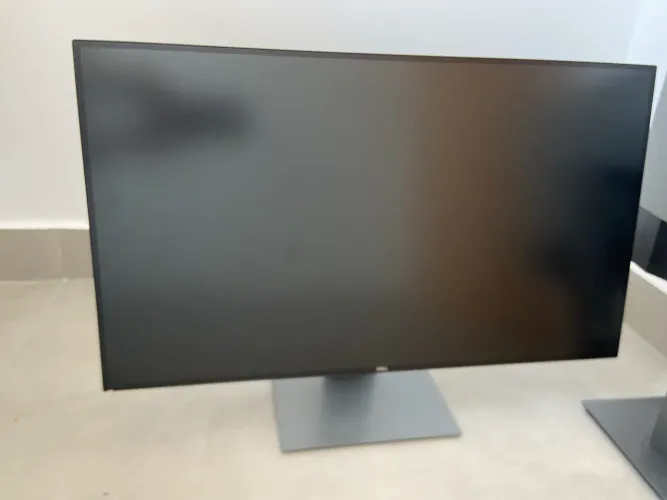 Dell UltraSharp U2719D (27?, QHD, IPS)