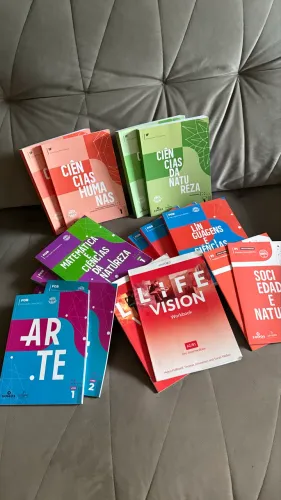 Kit completo de livros 1º ano Ensino Médio SESI - BNCC/ENEM
