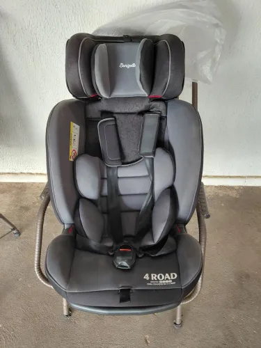 VENDO CADEIRINHA DE CARRO BURIGOTTO 4 ROAD