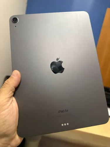 iPad Air 5ª Geração - 64GB
