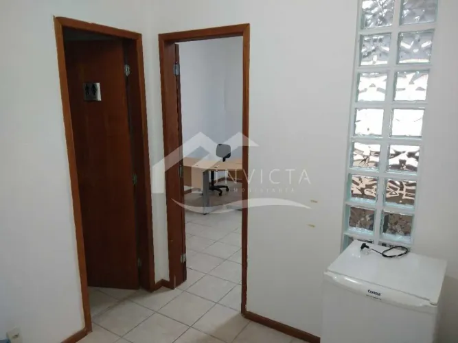 EXCELENTE SALA COMERCIAL DE 30M², PRÓXIMO DA PRAÇA XV E AO CENTRO CULTURAL BANCO DO BRASIL