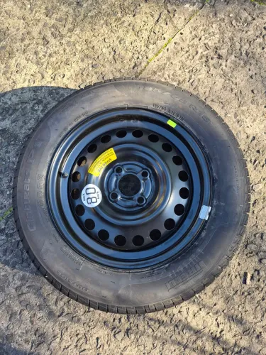 Step kicks original sem uso pneu Pirelli cinturado P1 185 /65 R15