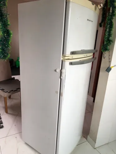 Geladeira duplex Brastemp 319L