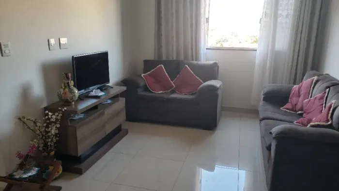 Apartamento, 2 Quartos, Garagem, Bem Localizado, Centro de Unaí - MG