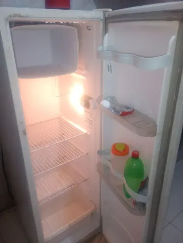 Vender essa geladeira!