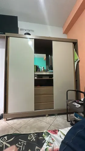 Guarda-roupa