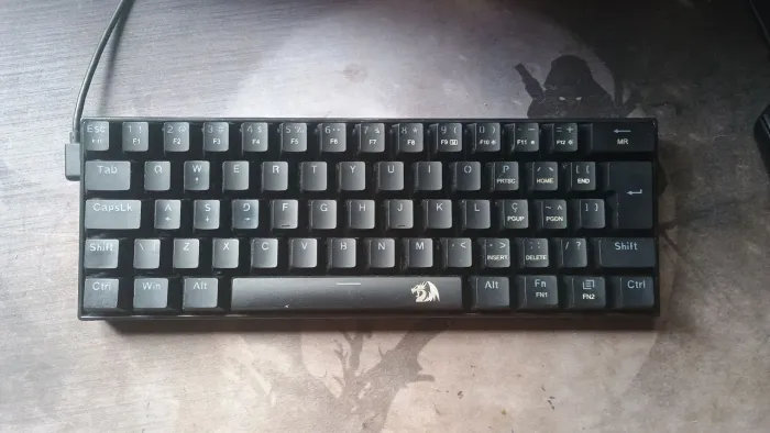 Teclado Gamer Mecânico Redragon Lakshmi (modelo K606R)