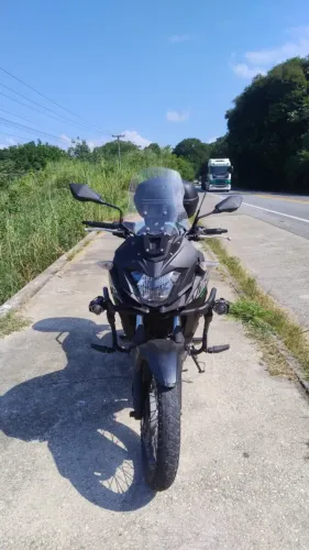 Versys 300, pouco rodada, usada somente p viagens.