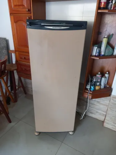 Geladeira prosdócimo refrigerador R27 Smile