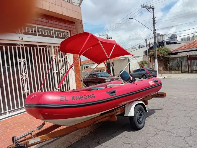 Barco inflável 