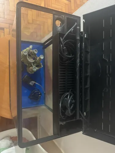 BOYU - Aquário Curvo MS-520 45L Preto 110V