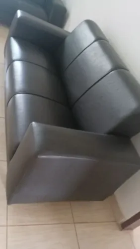 Sofá de Couro 2 e 3 lugares