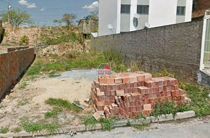 OPORTUNIDADE IMPERDÍVEL! Terreno à venda, 200 m² - Imperial - Santa Luzia/MG