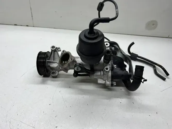 Bomba Agua Mercedes Gla Cla A200 B200 1.6