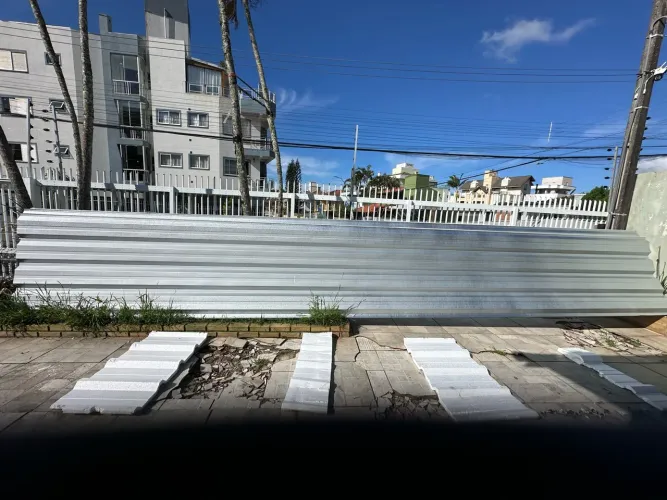Telhas sanduíche  7,5 x 1,0