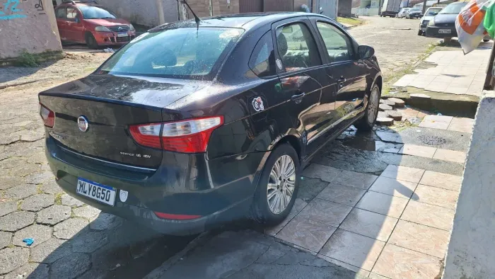 Fiat Grand Siena Essence 1.6 Flex 16V 2015