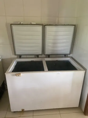 Frizzer em bom estado para venda